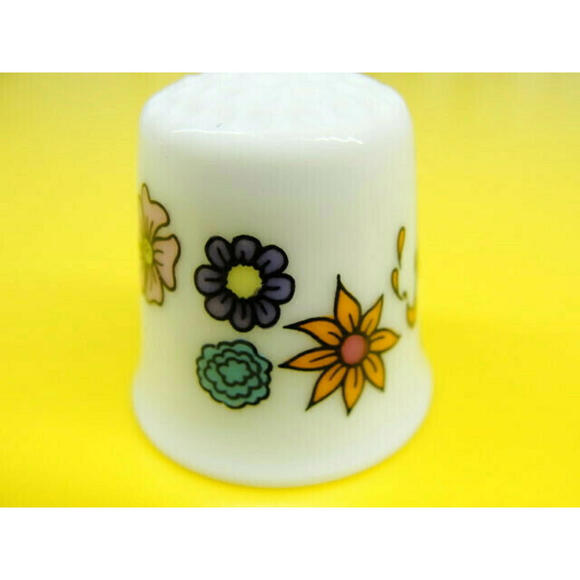 Vintage Thimble Epcot Center Walt Disney Prods 1982 Dragon Japan - Picture 8 of 11